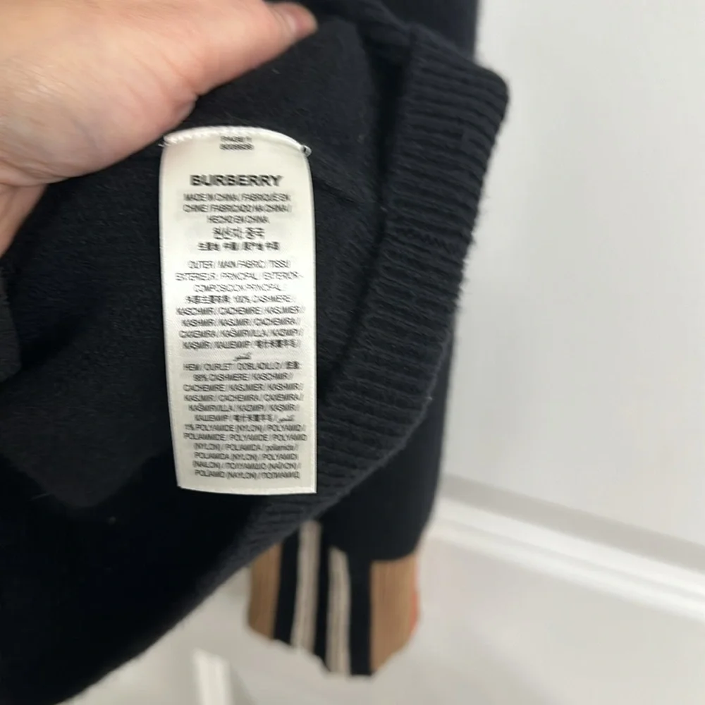 BURBERRY Cashmere Womens Sweater - Picture 5 of 5